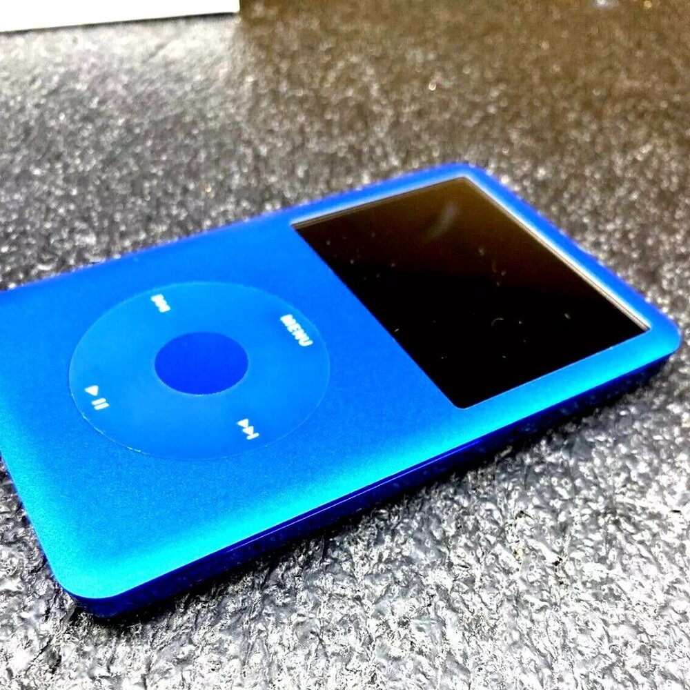 Apple iPod classic 7th Generation BLUE Black 256GB Excellent w/new accessories - Picture 6 of 7